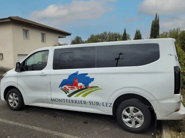 Minibus électrique de la commune